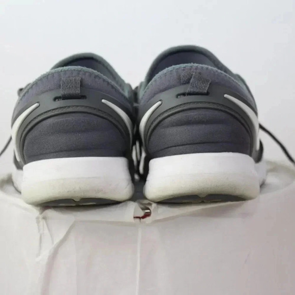 Nike ladies Training shoes - Picture 4 of 8